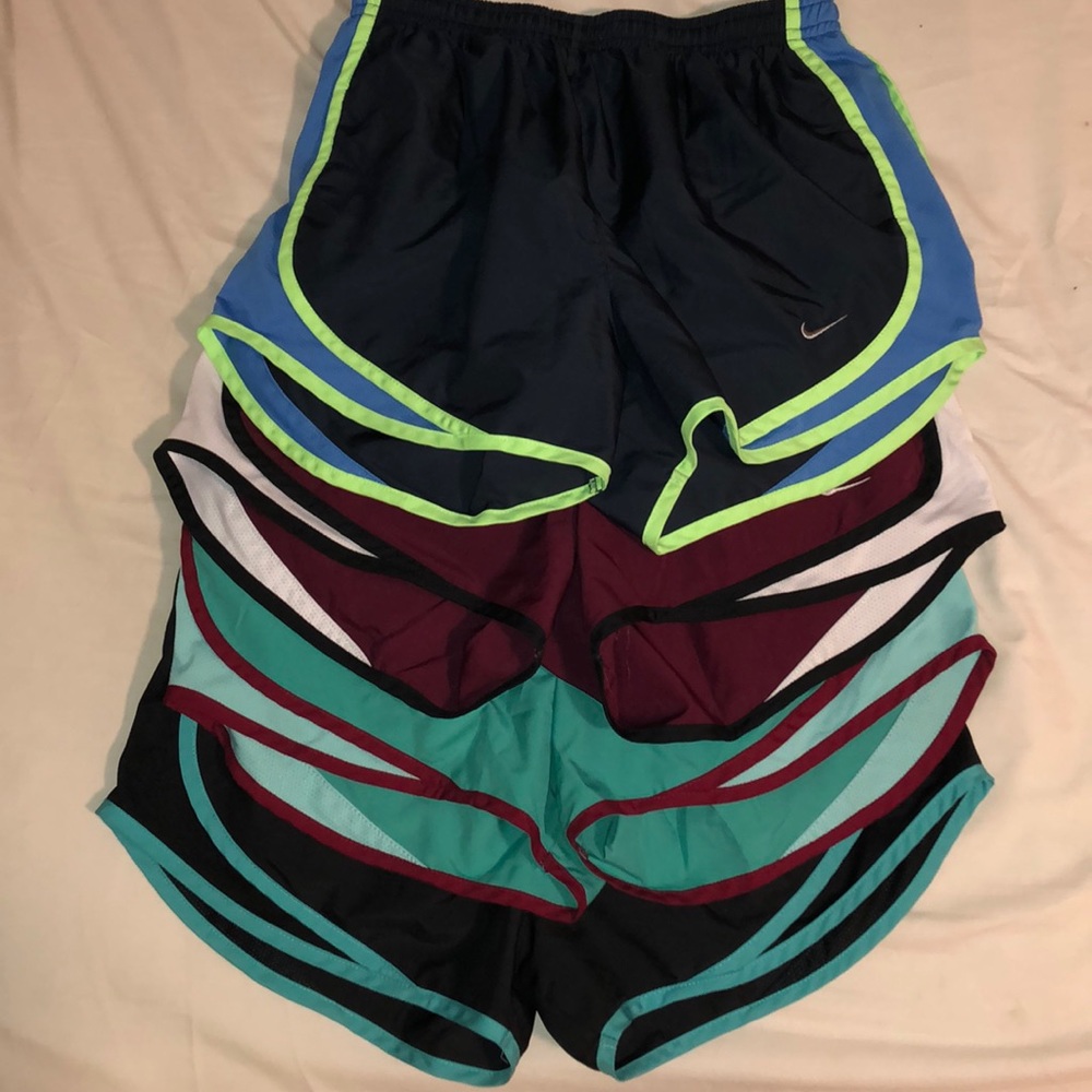 Four pair Nike dri-fit shorts size small - Picture 1 of 5